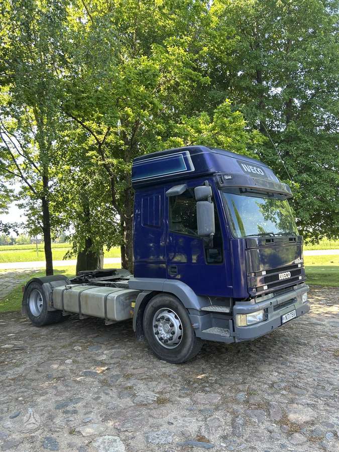 Iveco EuroTech, double sleeper