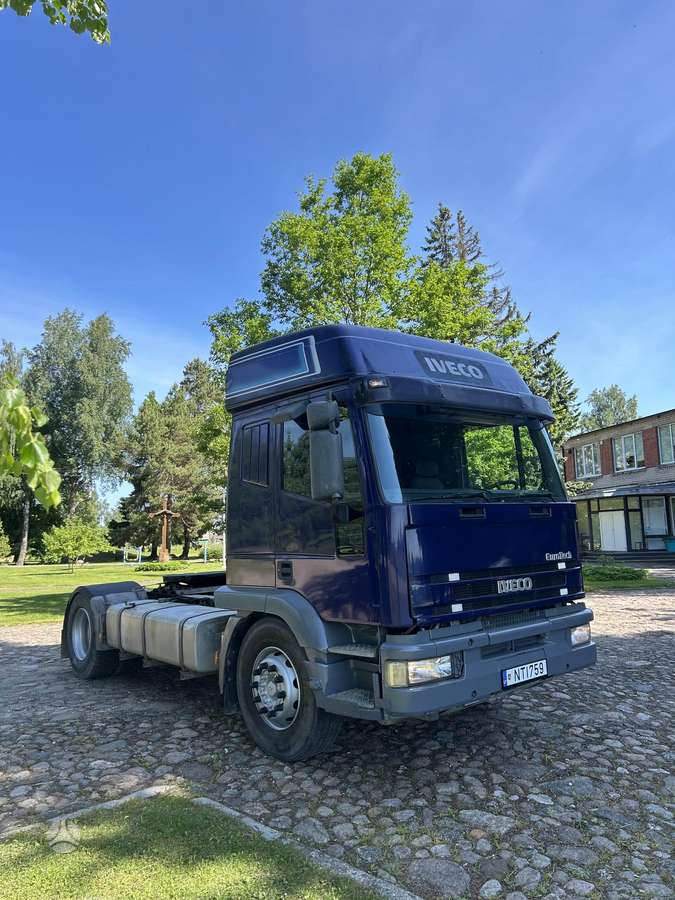 Iveco EuroTech, double sleeper