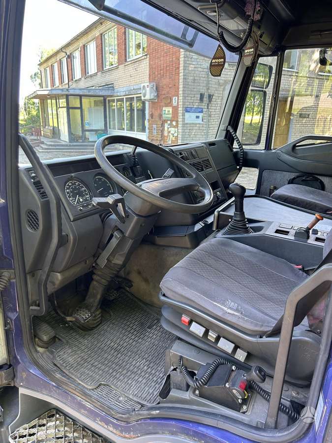 Iveco EuroTech, double sleeper