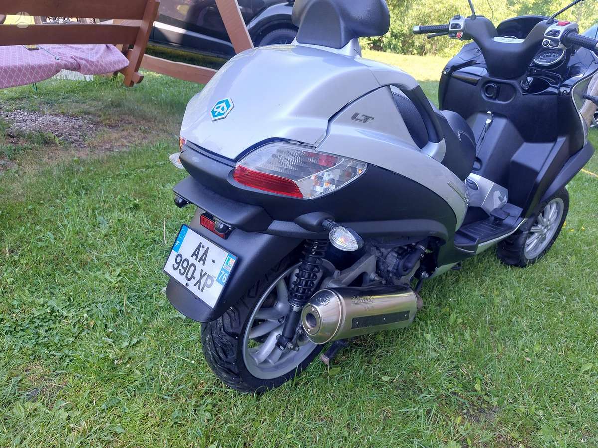 Piaggio MP3 400cc, трициклы