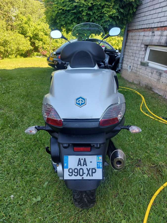 Piaggio MP3 400cc, трициклы