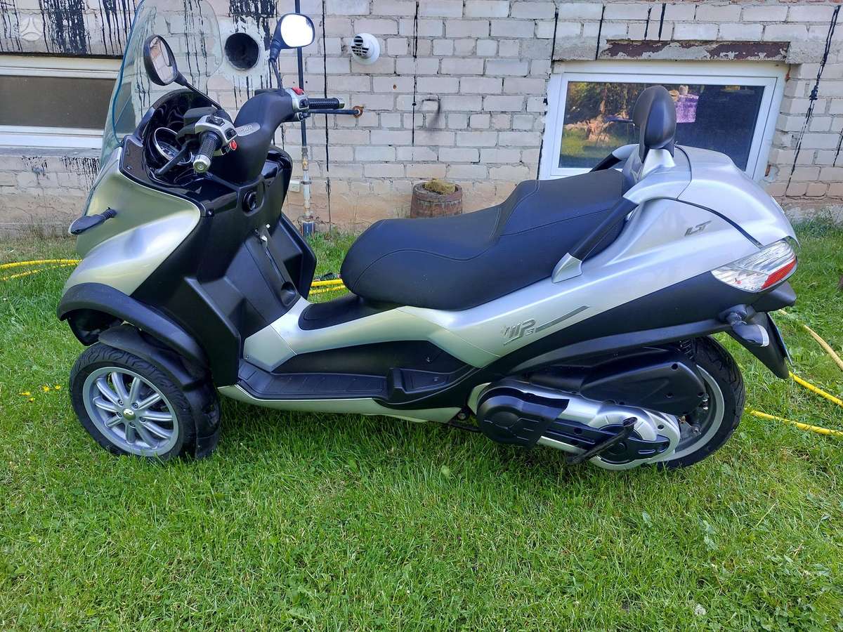 Piaggio MP3 400cc, трициклы