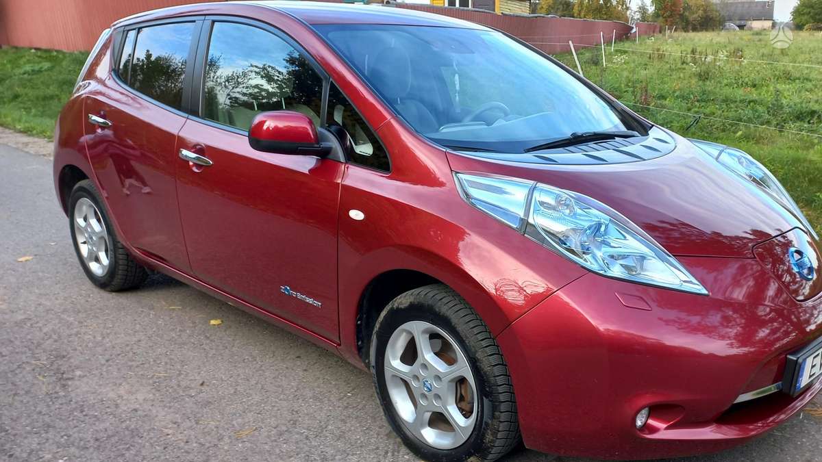 Nissan Leaf, Хэтчбек