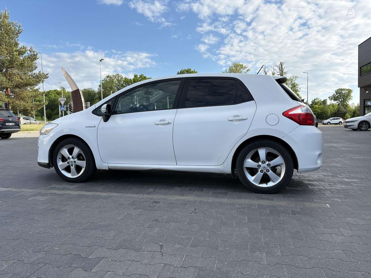 Toyota Auris - 5