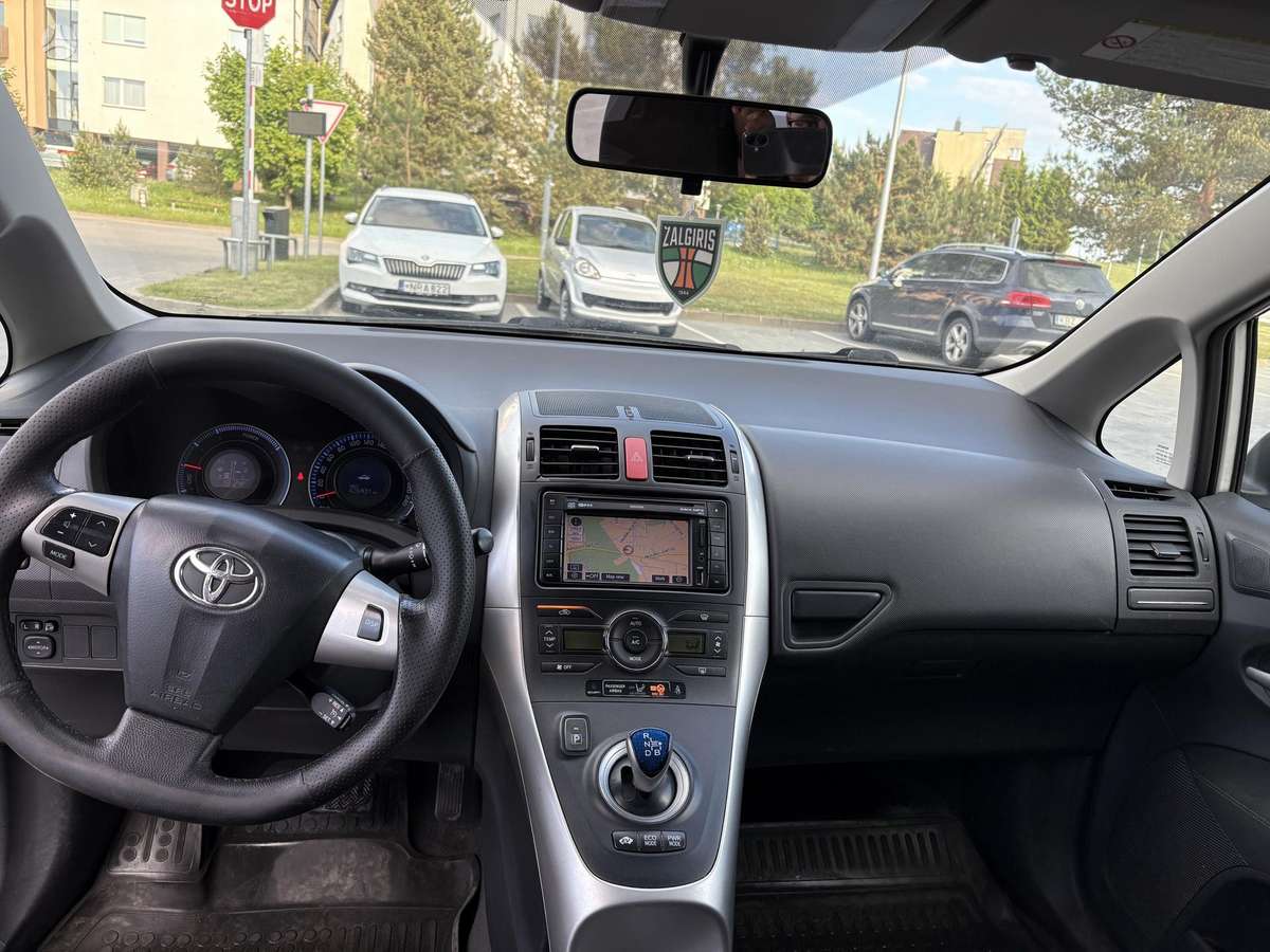 Toyota Auris - 9