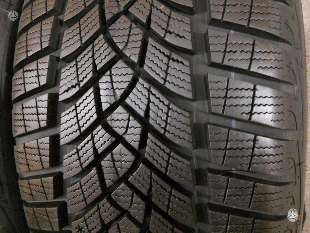 Goodyear 2023m 95% UG Performance+ SUV*, winter 285/35 R22