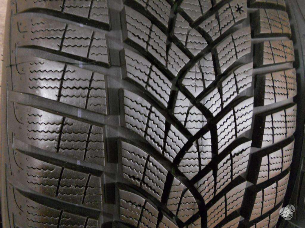 Goodyear 2023m 95% UG Performance+ SUV*, winter 285/35 R22