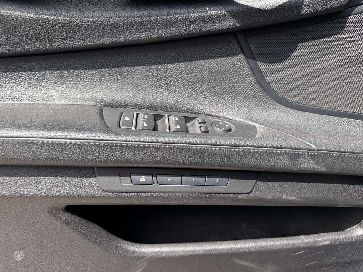 BMW 730, 3.0 l., Седан