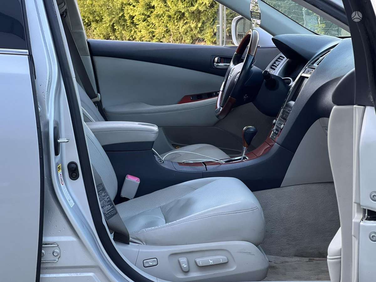 Lexus ES 350, 3.5 l., Седан