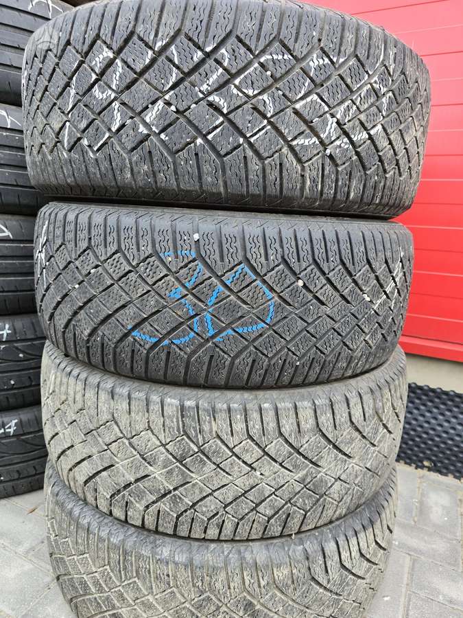Continental, universalios 235/50 R19