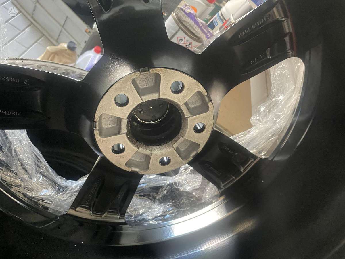 Audi, lengvojo lydinio, R20