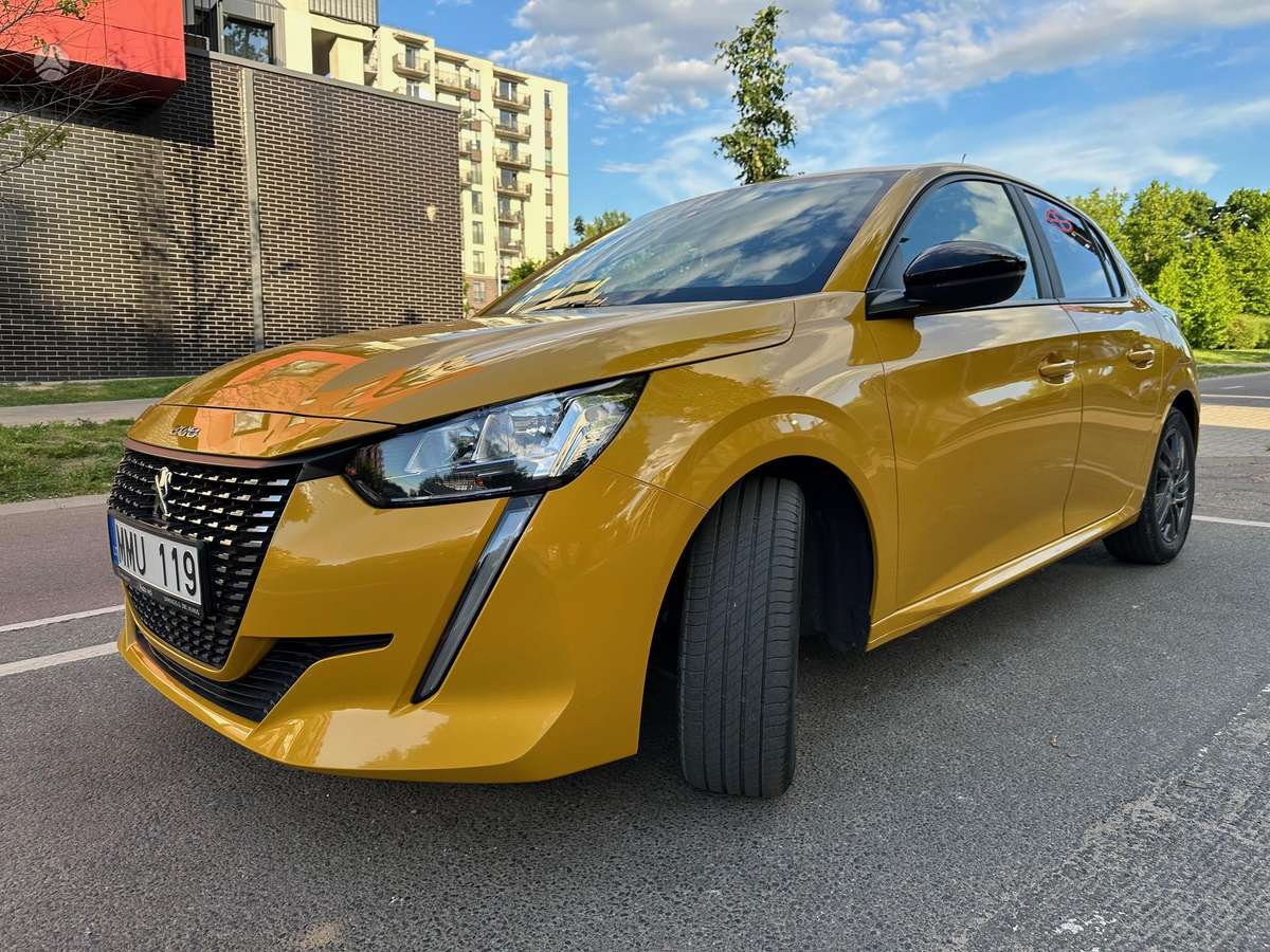 Peugeot 208 - 4