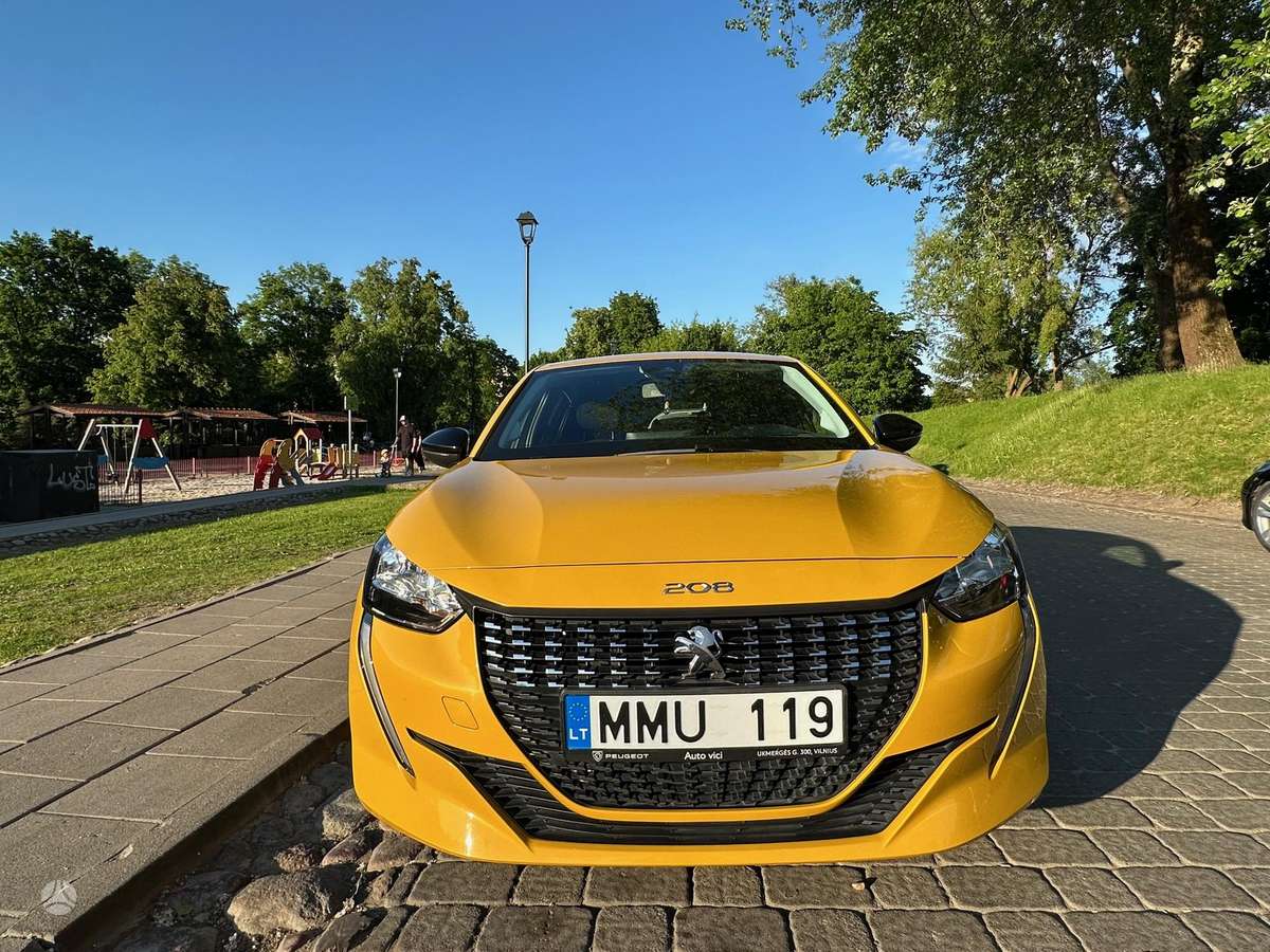 Peugeot 208 - 3