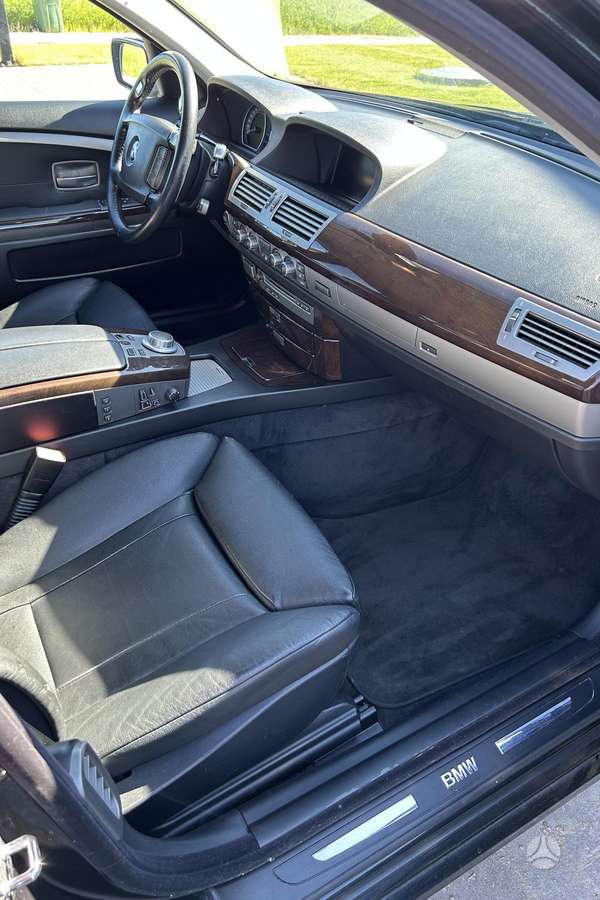 BMW 730, 3.0 l., Седан