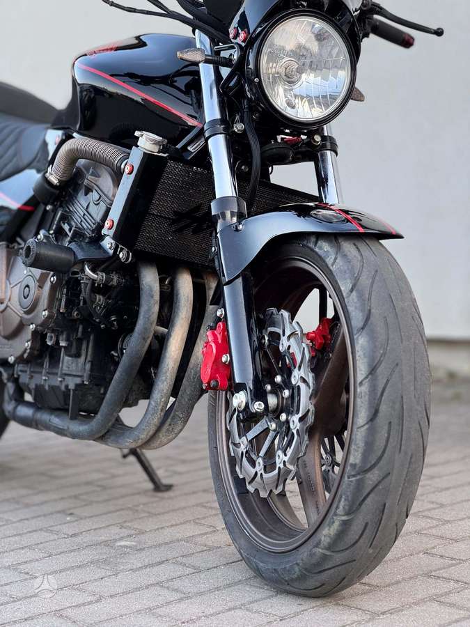 Honda CB 600cc, street / classic