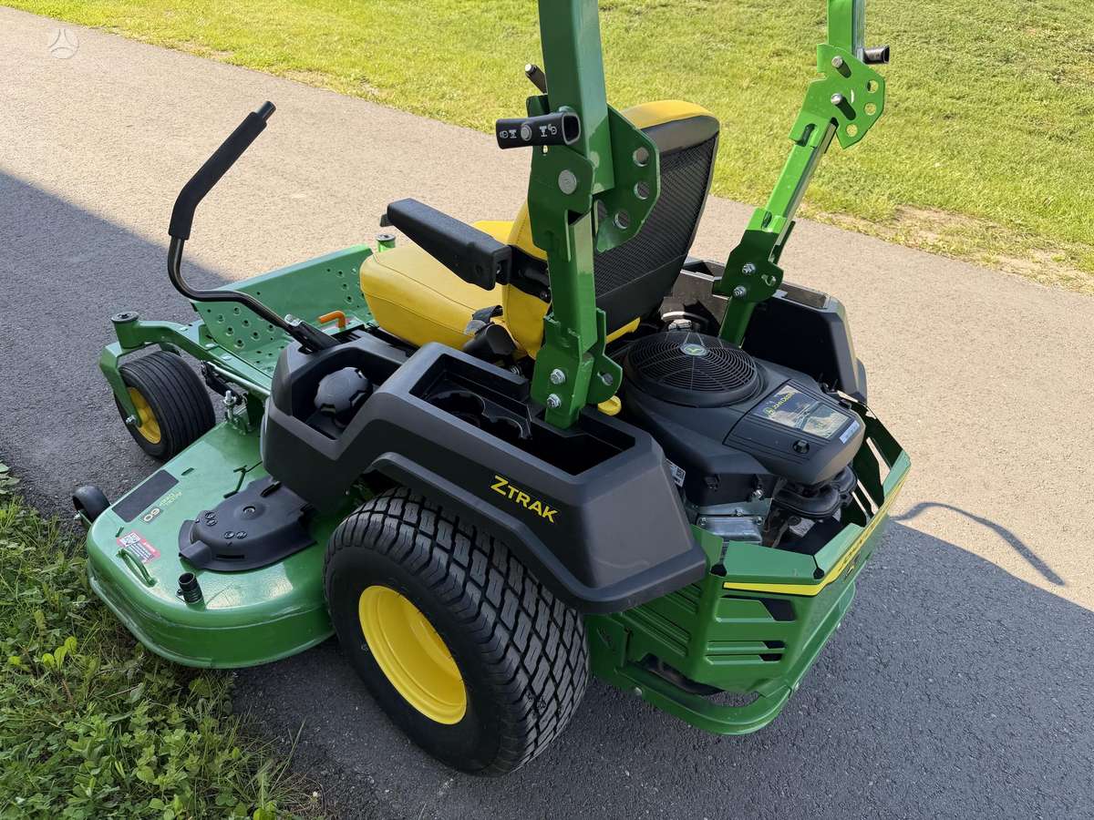 John Deere Z515e, garden tractors
