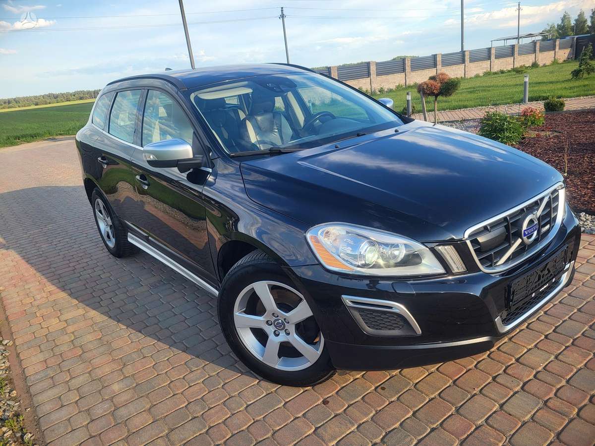 Volvo XC60, 2.4 l., visureigis / krosoveris