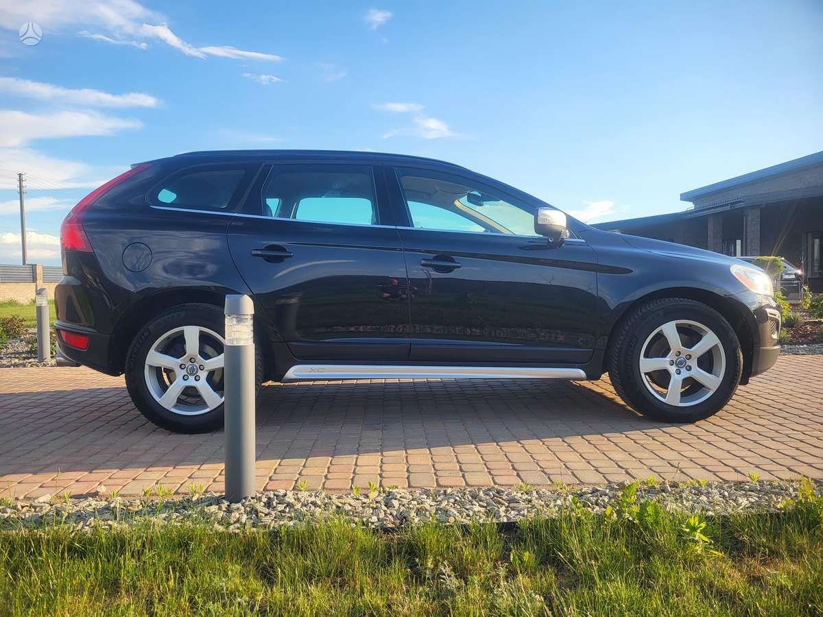 Volvo XC60, 2.4 l., visureigis / krosoveris