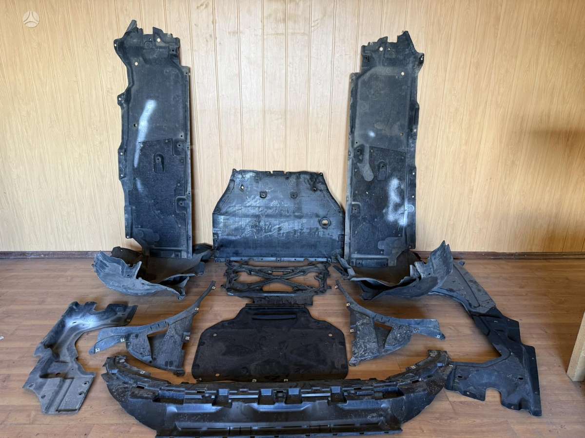 Audi SQ7 body parts