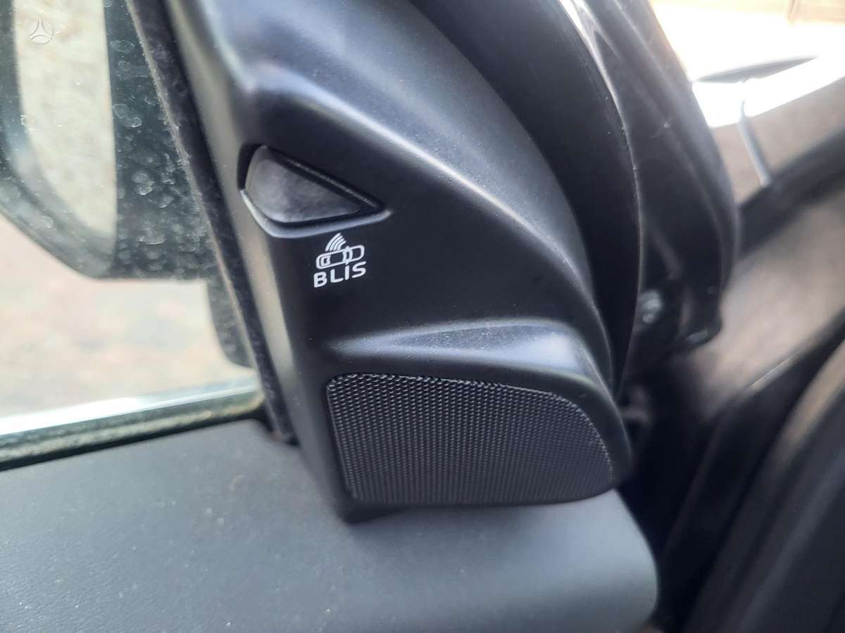Volvo XC60, 2.4 l., visureigis / krosoveris