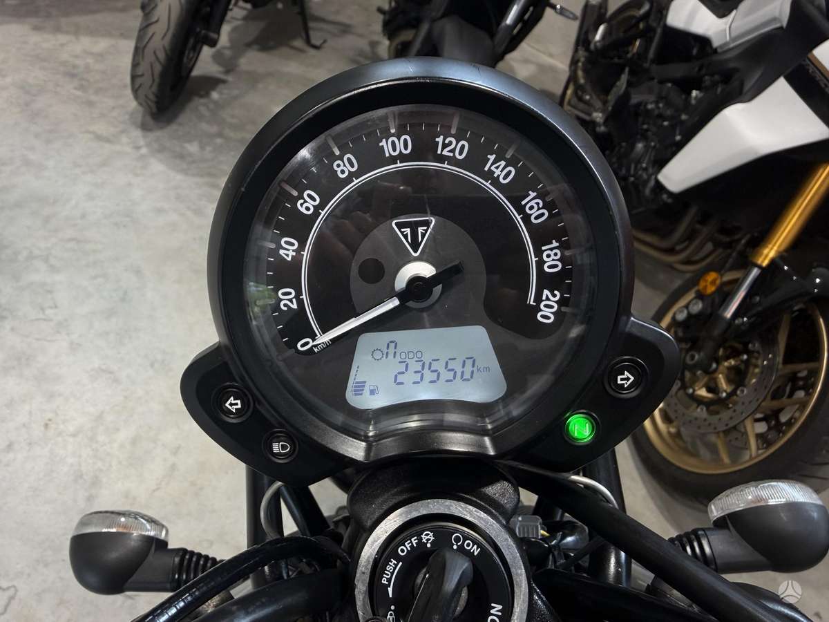 Triumph Scrambler 900cc, street / classic