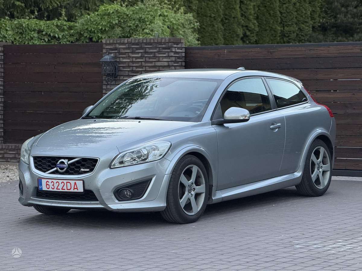 Volvo C30, 1.6 l., hatchback