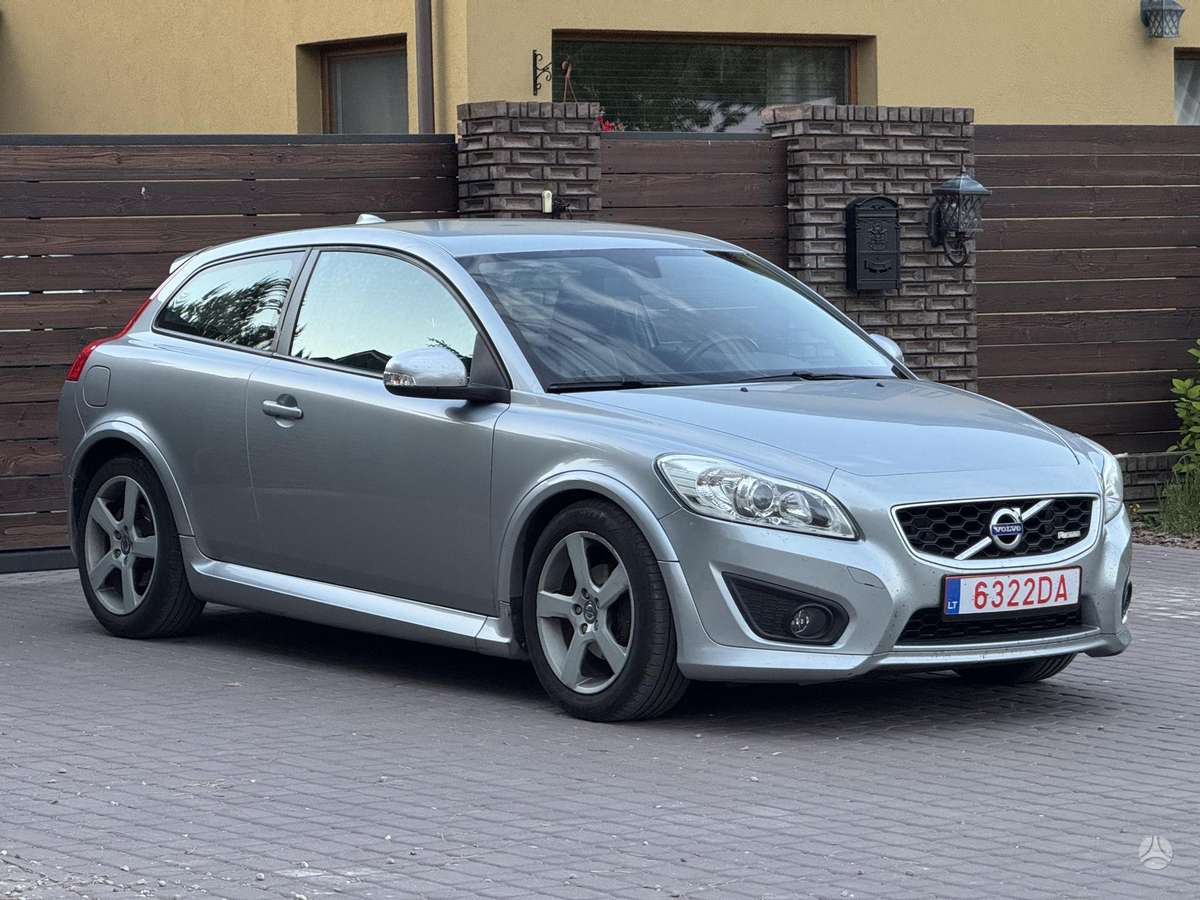 Volvo C30, 1.6 l., hatchback