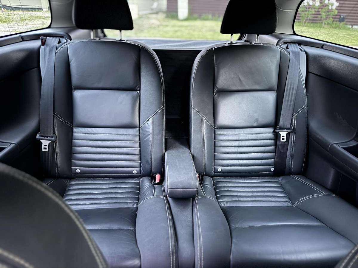 Volvo C30, 1.6 l., hatchback
