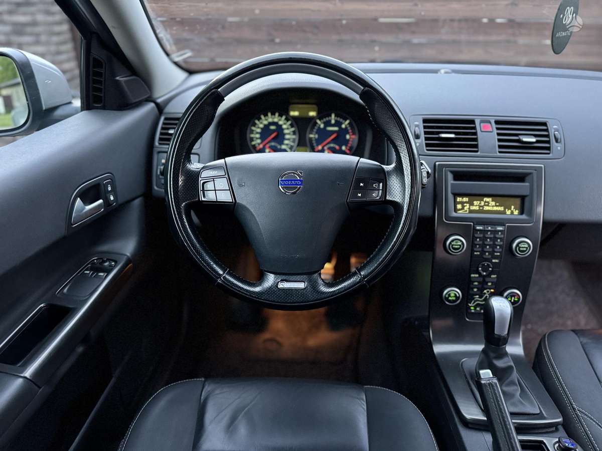 Volvo C30, 1.6 l., hatchback