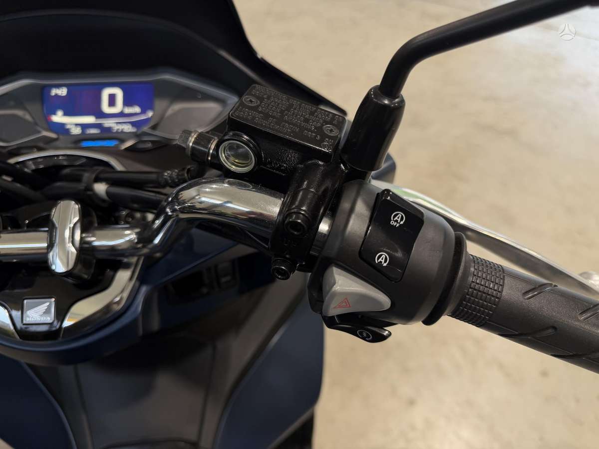 Honda PCX 125cc, scooters / mopeds
