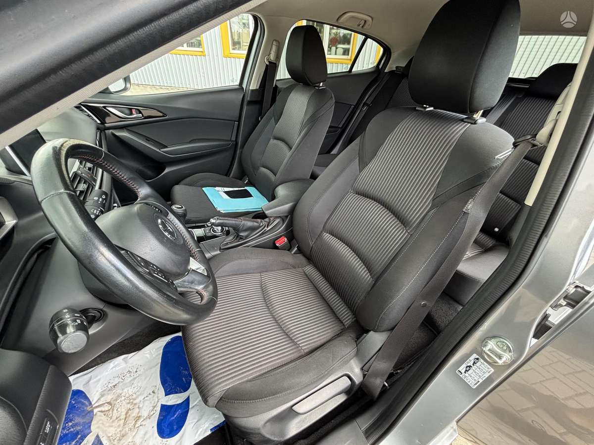 Mazda 3, 2.2 l., hatchback