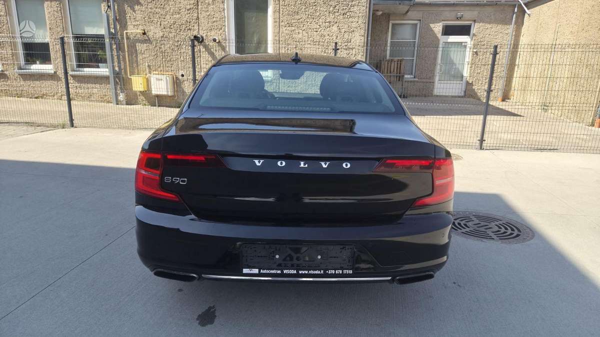 Volvo S90, 2.0 l., Седан
