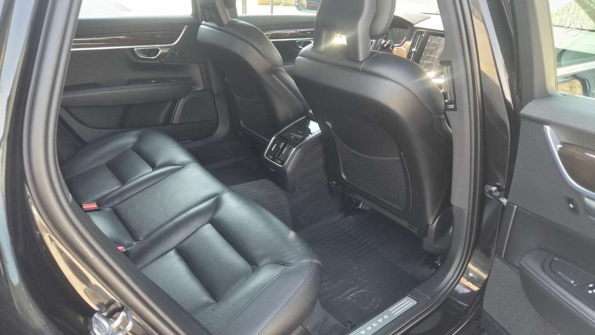 Volvo S90, 2.0 l., Седан