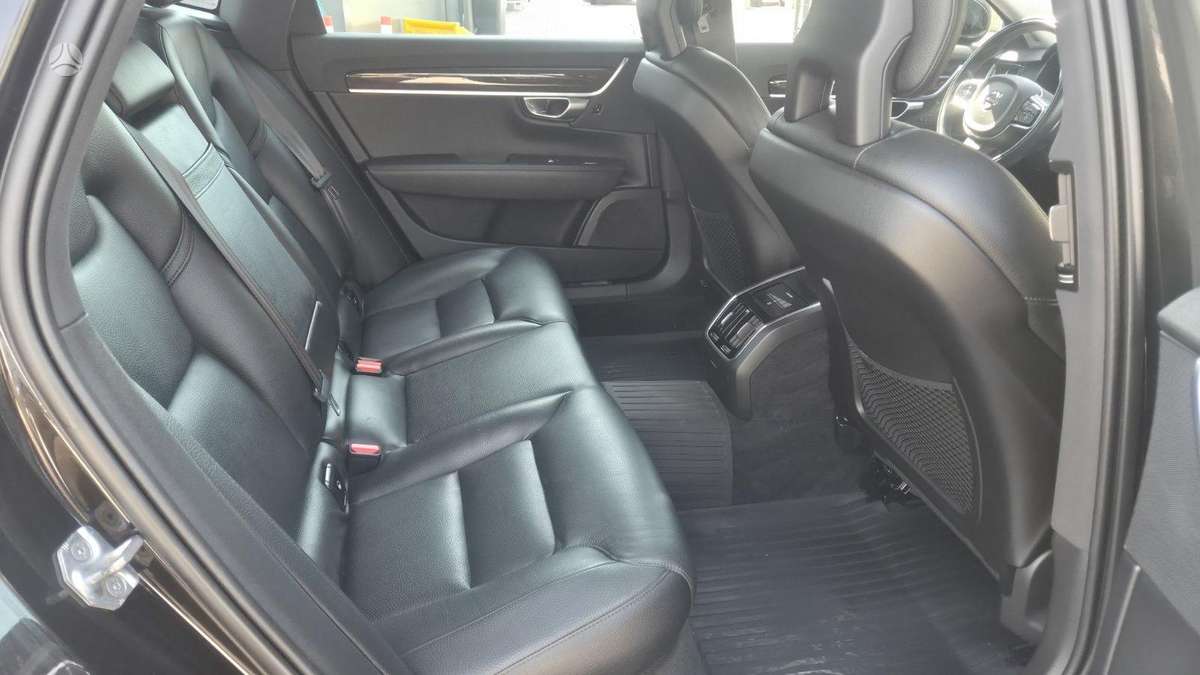 Volvo S90, 2.0 l., Седан