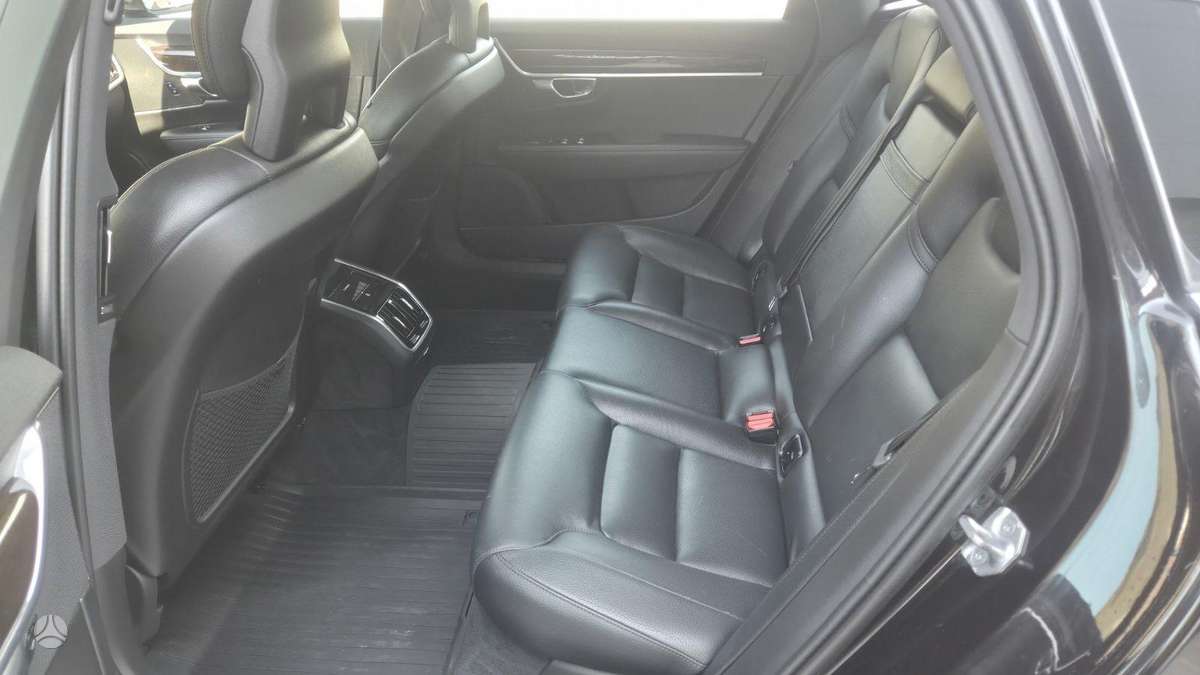 Volvo S90, 2.0 l., Седан