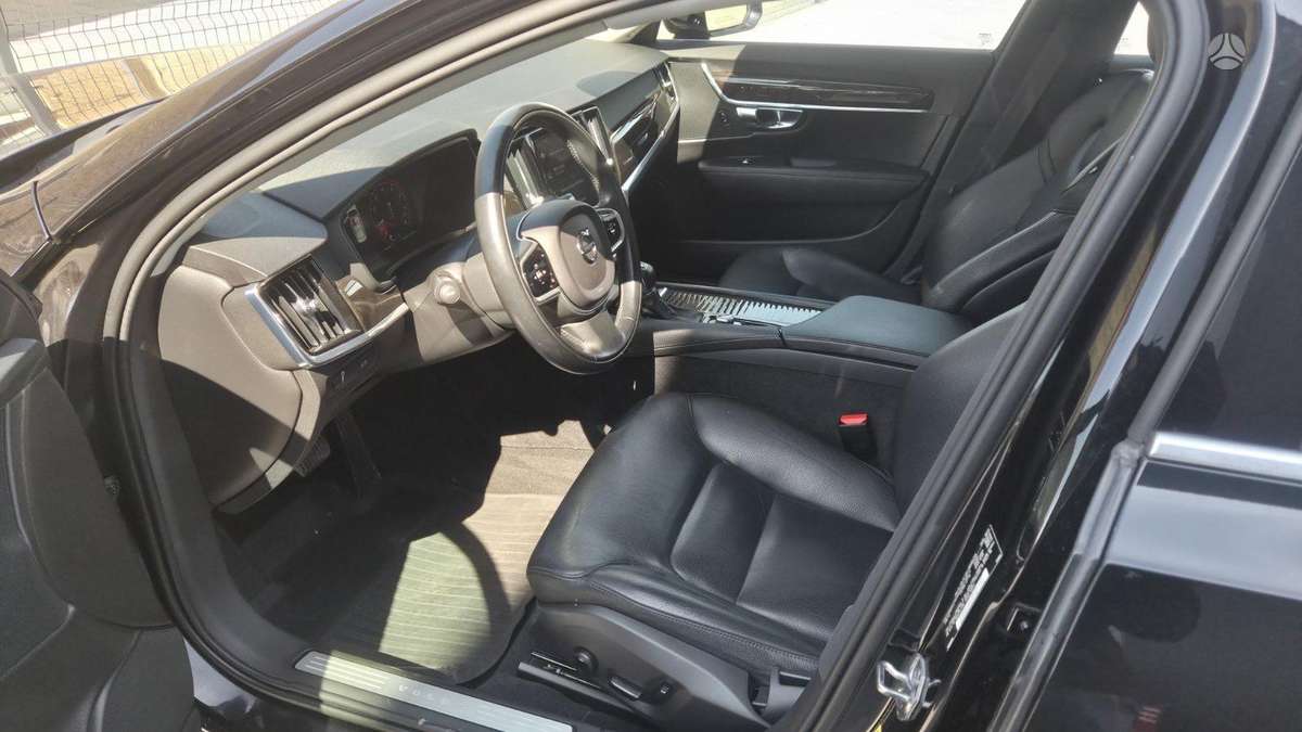 Volvo S90, 2.0 l., Седан