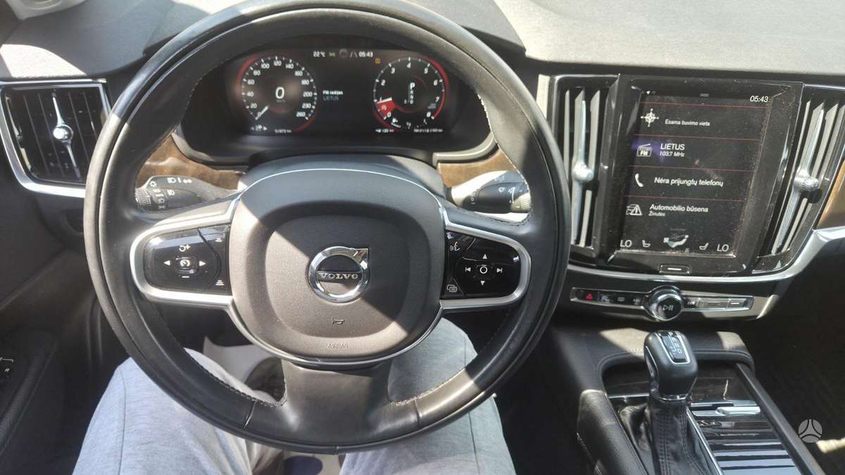 Volvo S90, 2.0 l., Седан