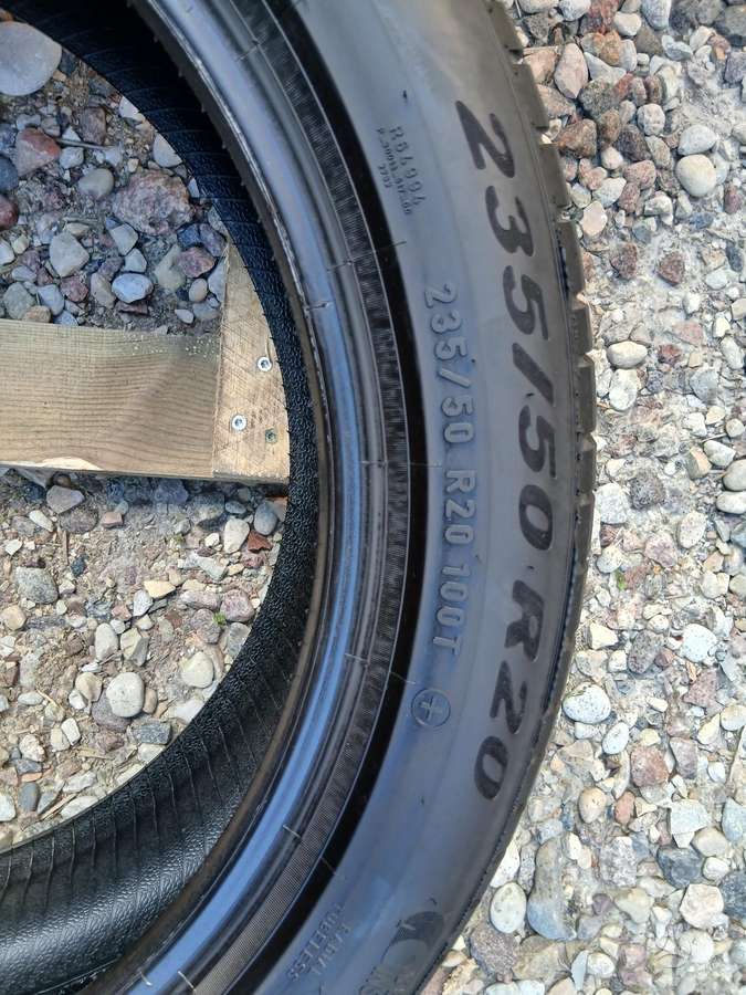 Pirelli, summer 235/50 R20