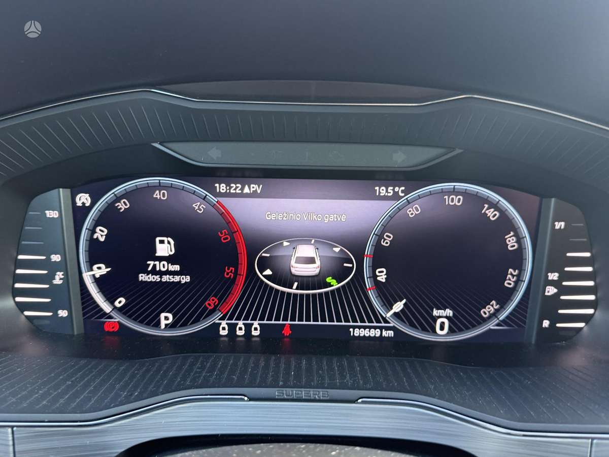 Škoda Superb - 10
