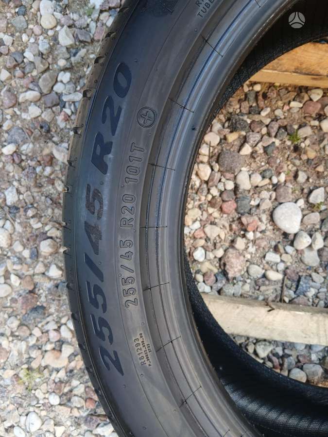 Pirelli, vasarinės 235/50 R20
