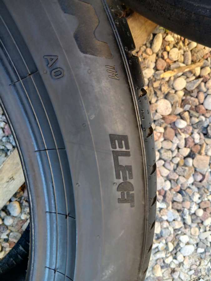 Pirelli, summer 235/50 R20