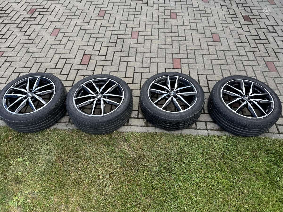 CMS CMS C28 Gloss Black Polished, light alloy, R18