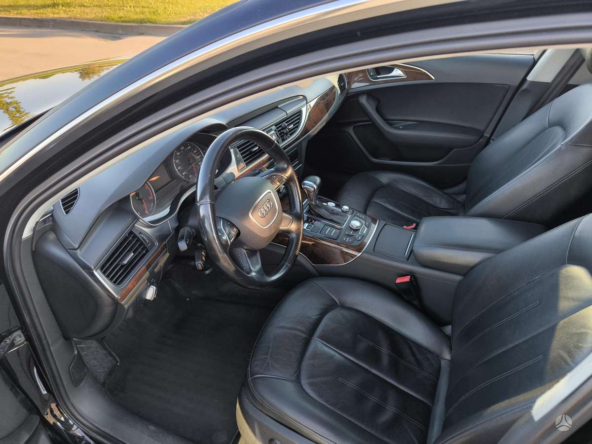 Audi A6, 2.0 l., Седан