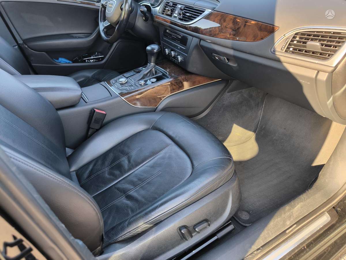 Audi A6, 2.0 l., Седан