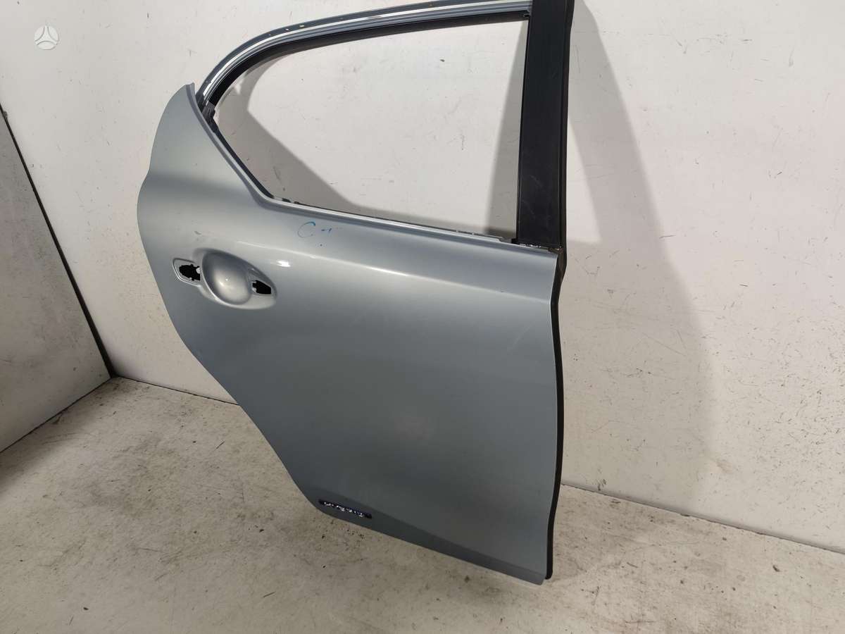 Lexus CT 200h durvis