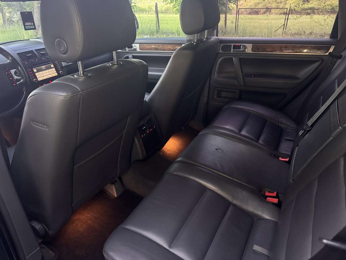 Volkswagen Touareg - 12
