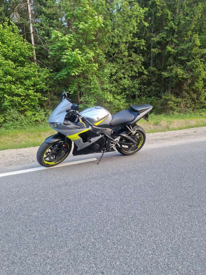 Yamaha R6 600cc, superbikes