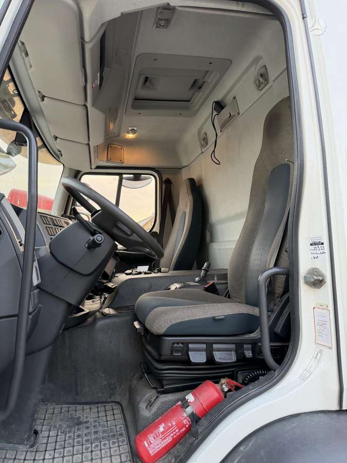 Volvo FE330 open side + Carrier, рефрижераторы