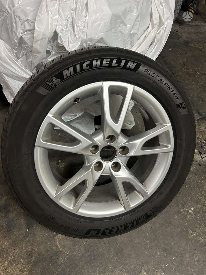 Audi, lengvojo lydinio, R18