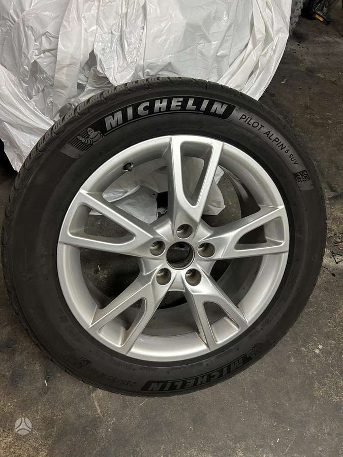 Audi, light alloy, R18